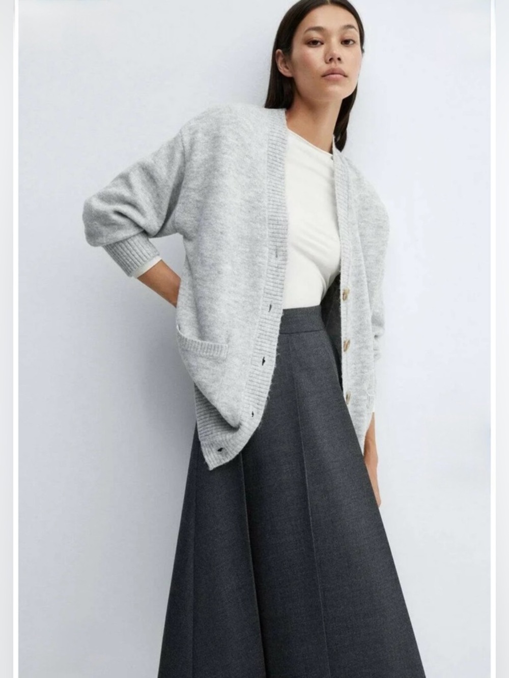 Mango Mottled Light Grey Tunic Length Deep V Button Down Cardigan Size Medium